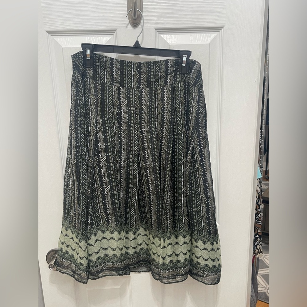 Emma James skirt size 6